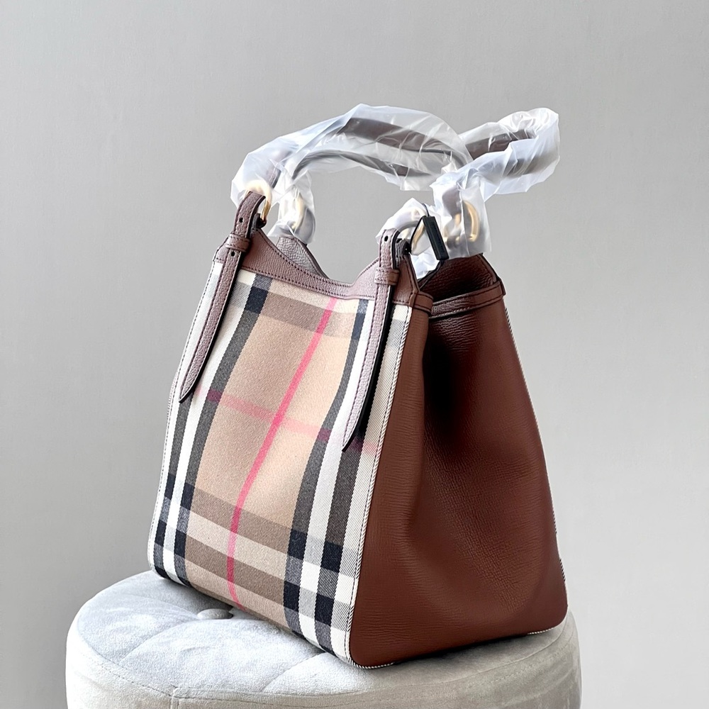 Burberry House Check Derby Leather Tote Bag in Tan - Picture 4 of 12
